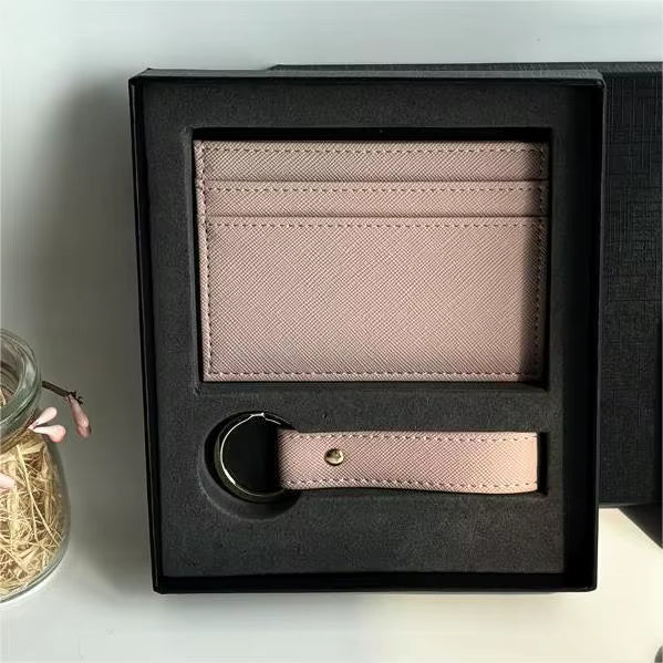 Ario Cardé Holder with Keychain
