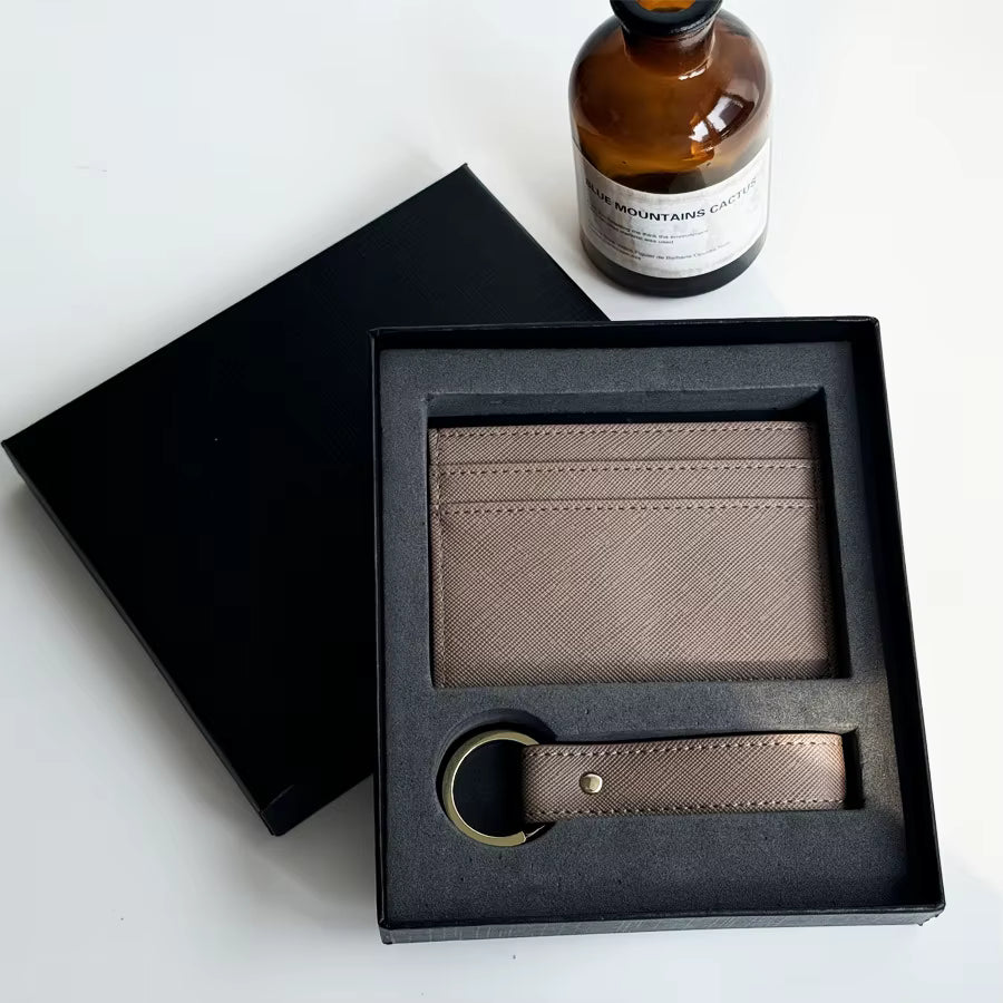 Ario Cardé Holder with Keychain