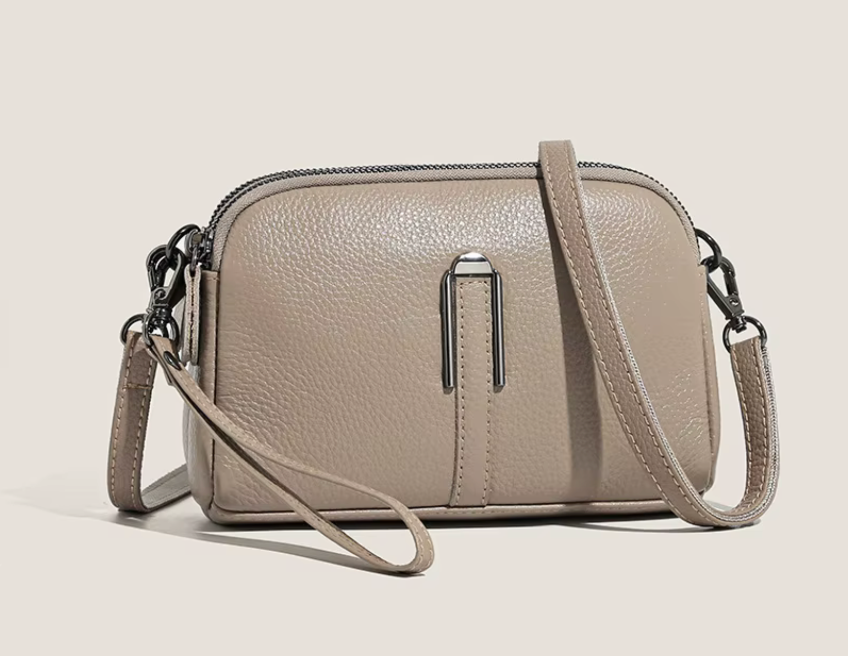 Ario Cutie Crossbody Bag