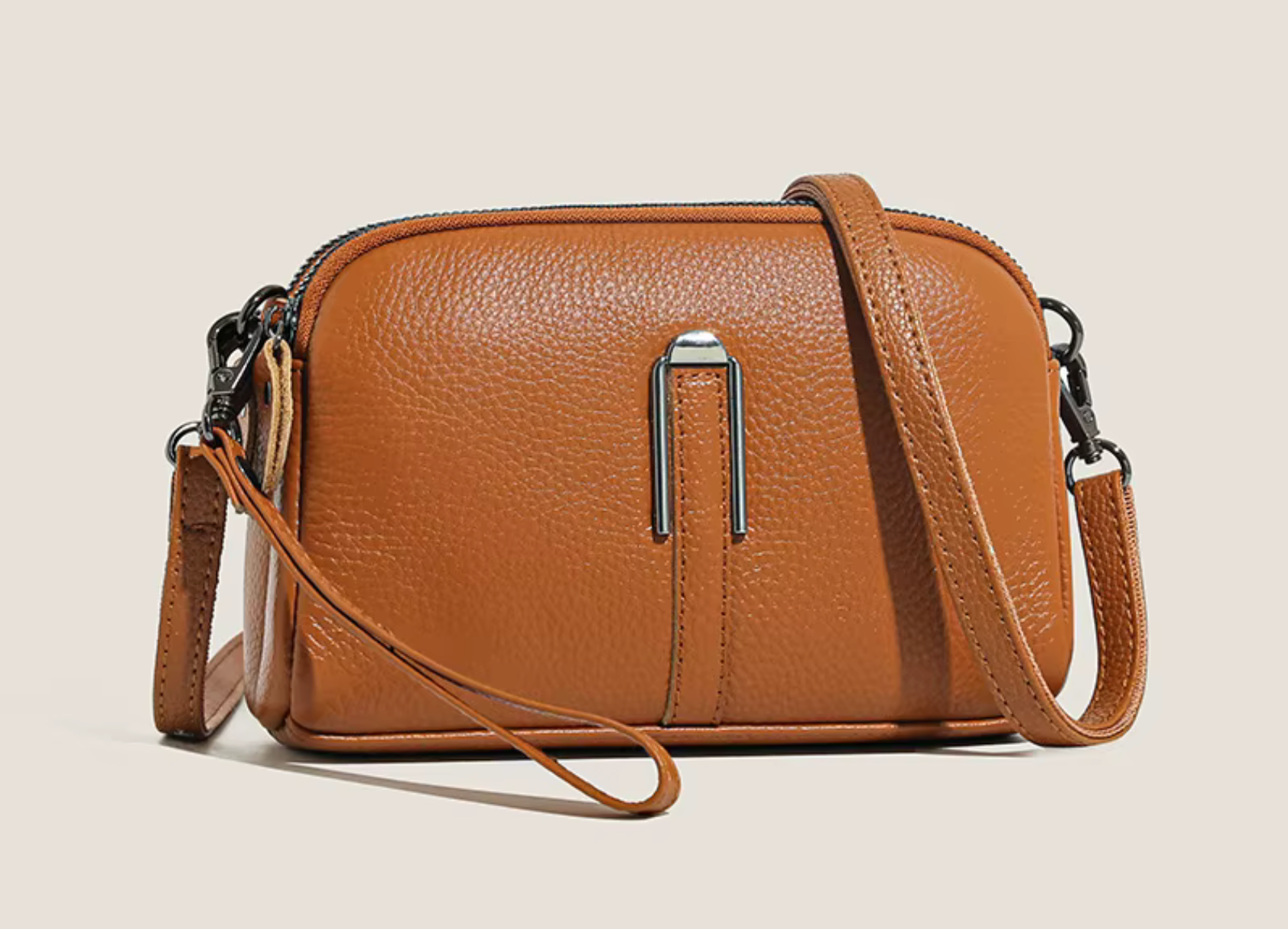Ario Cutie Crossbody Bag